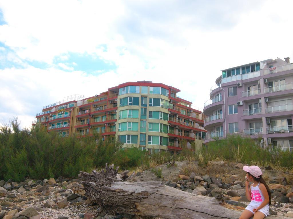 Mak Complex Hotel Pomorie Kültér fotó