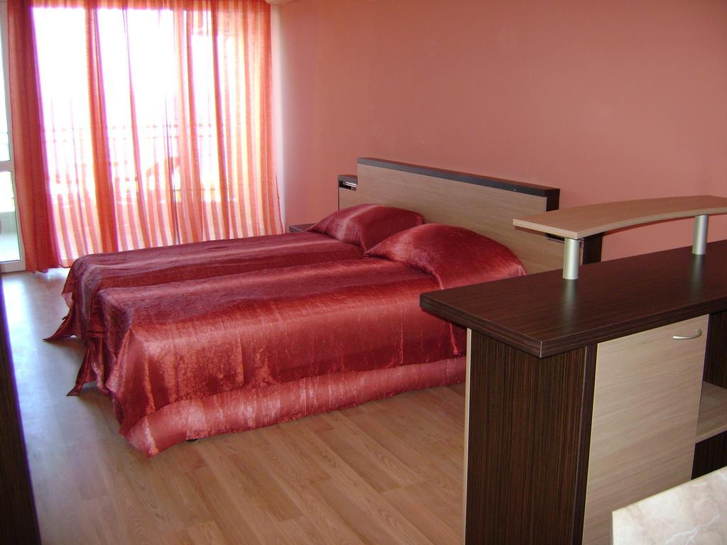 Mak Complex Hotel Pomorie Kültér fotó